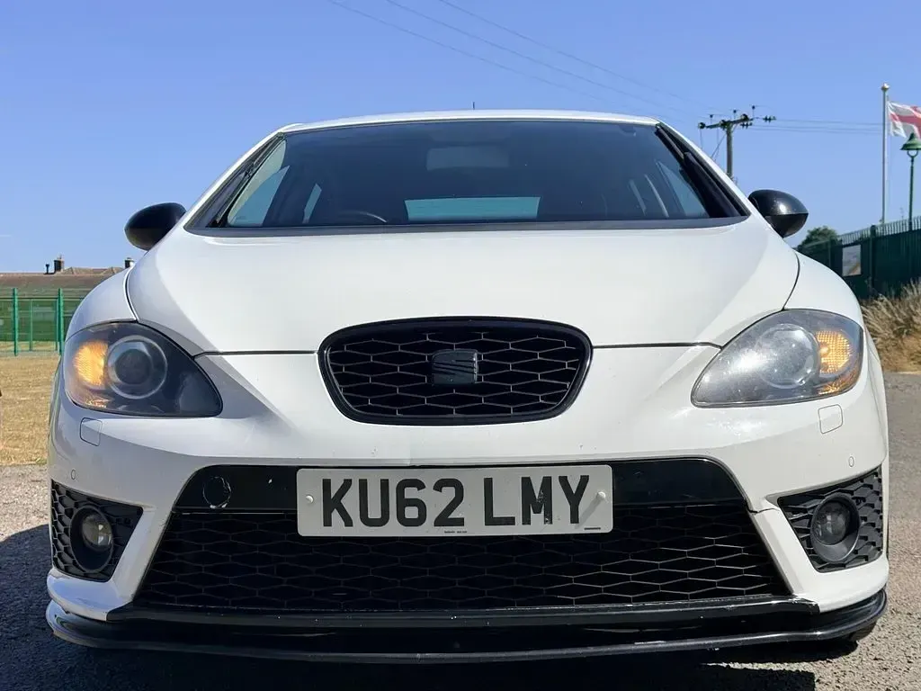 Used Seat Leon FR 150 HP (110 kW) 2012 White Hatchback