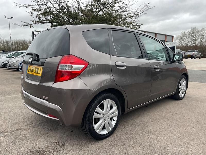 Used Honda Jazz EX 99 HP (72 kW) 2011 Brown Hatchback