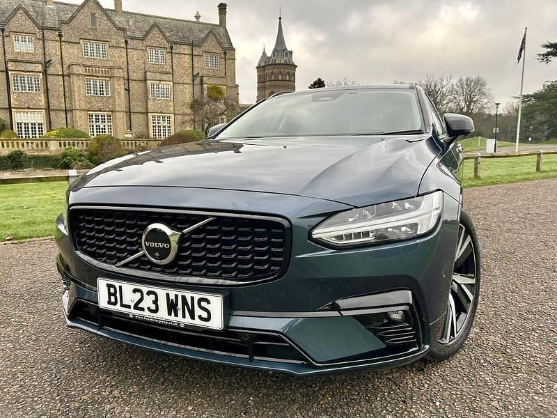 Used Volvo V90 Plus 197 HP (144 kW) 2023 Blue Estate