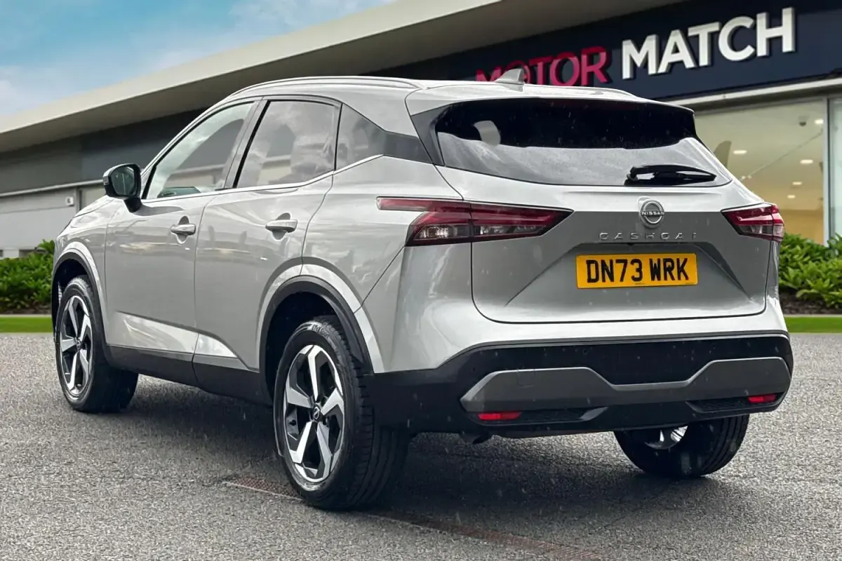 Used Nissan Qashqai N-Connecta 158 HP (116 kW) 2024 Silver SUV