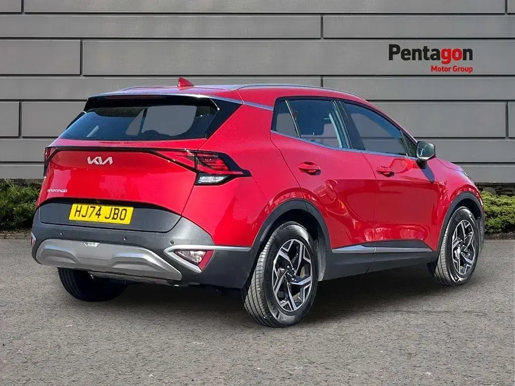 Używany Kia Sportage 157 KM (115 kW) 2024 Czerwony SUV