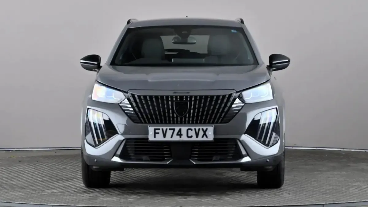 Używany Peugeot 2008 Allure 131 KM (96 kW) 2024 Szary SUV