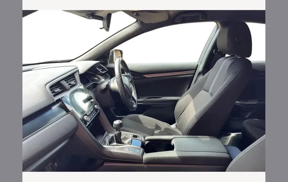Used Honda Civic Sport 180 HP (132 kW) 2021 Polished metal Hatchback