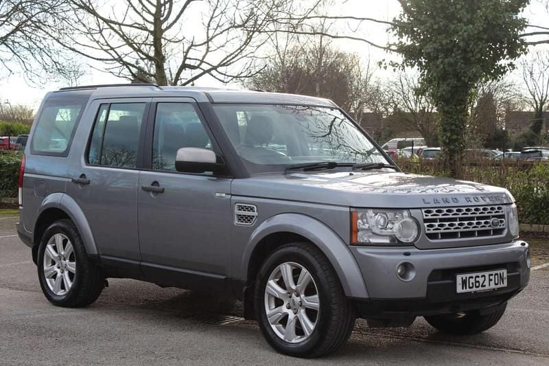Grey Used 2013 Land Rover Discovery 4 HSE SUV | £9,490 (Super price) - Image 1/4