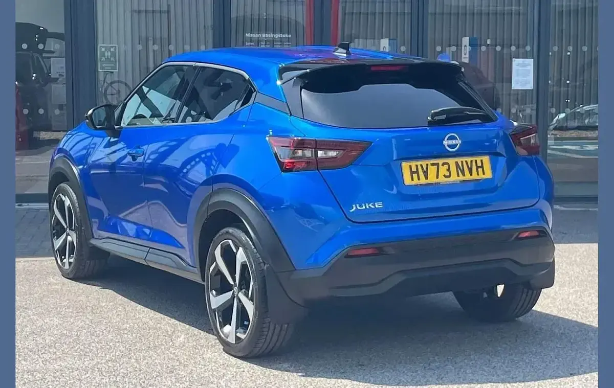 Used Nissan Juke Tekna 112 HP (82 kW) 2023 Blue SUV