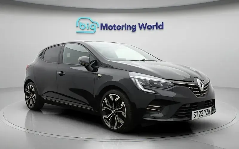 Used Renault Clio SE 140 HP (102 kW) 2022 Black Hatchback