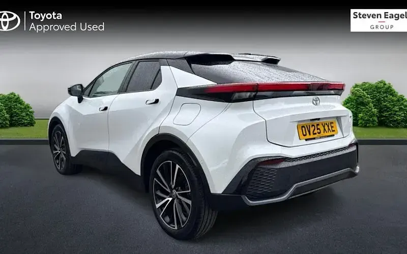 Used Toyota C-HR 140 HP (102 kW) 2025 Black SUV
