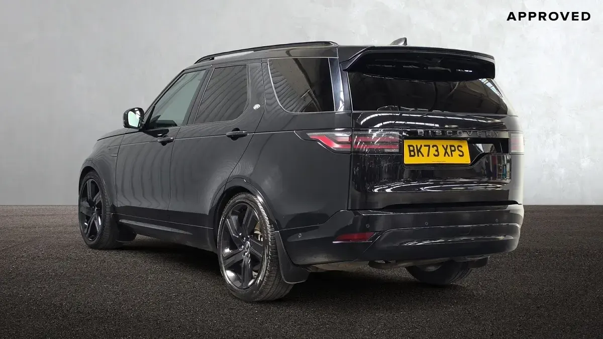 Used Land Rover Discovery HSE Dynamic 2023 Black SUV