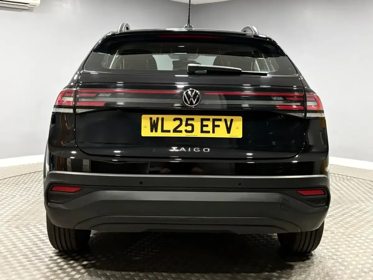 Used VW Taigo Life 95 HP (69 kW) 2025 Black SUV