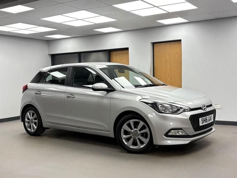 Used Hyundai i20 SE 84 HP (61 kW) 2016 Grey Hatchback