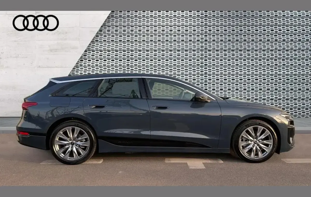 Second-hand Audi A6 e-tron Sport 210 kW (286 CP) 2026 Albastru Break
