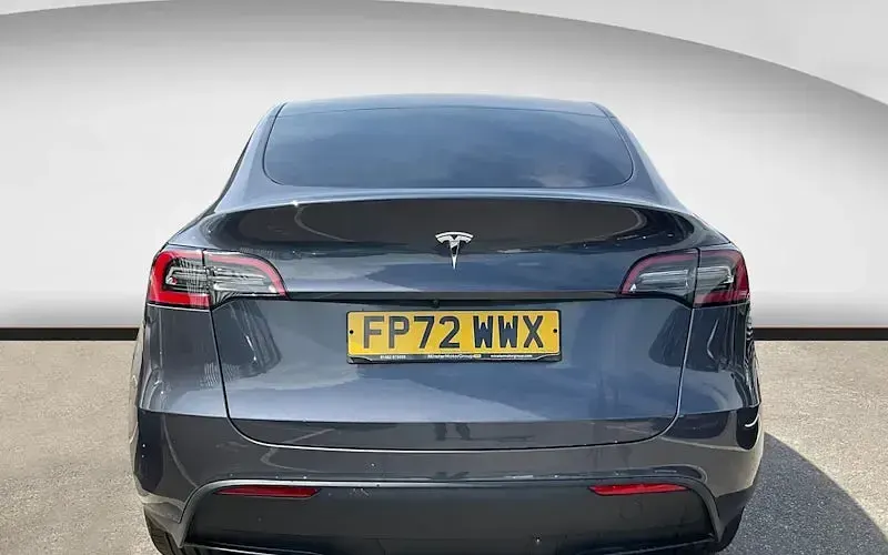 Used Tesla Model Y Standard Range 219 kW (299 HP) 2024 SUV