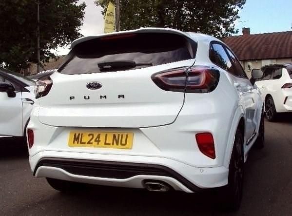 Used Ford Puma ST-Line X 125 HP (91 kW) 2024 White Hatchback