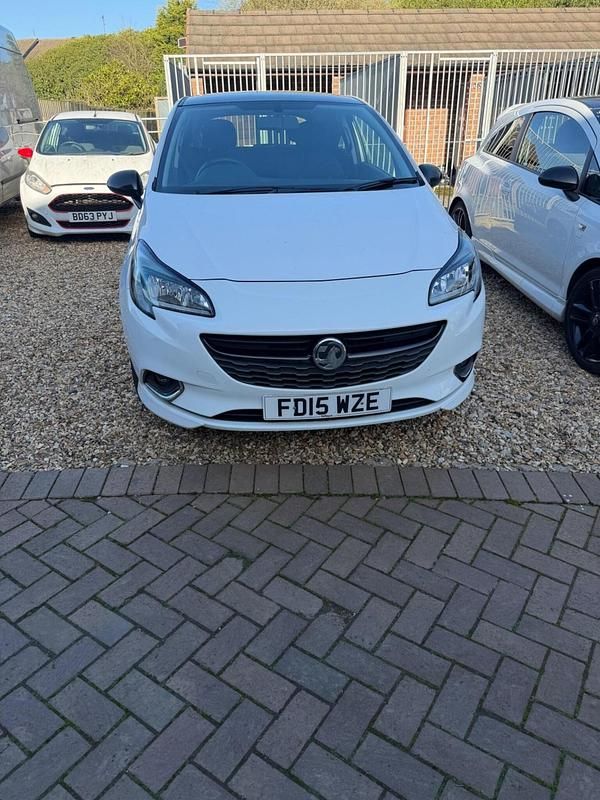 Used Vauxhall Corsa Edition 2015 White Hatchback