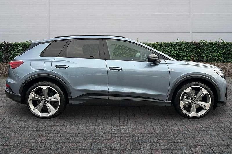 Used Audi Q4 e-tron Black Edition 250 kW (340 HP) 2025 Geyser blue, metallic SUV