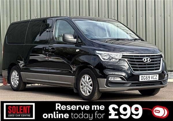 Black Used 2019 Hyundai I800 SE MPV | £13,990 (Fair price) - Image 1/3
