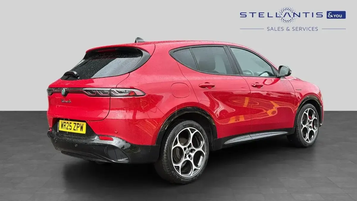 Used Alfa Romeo Tonale Veloce 158 HP (116 kW) 2025 Red SUV