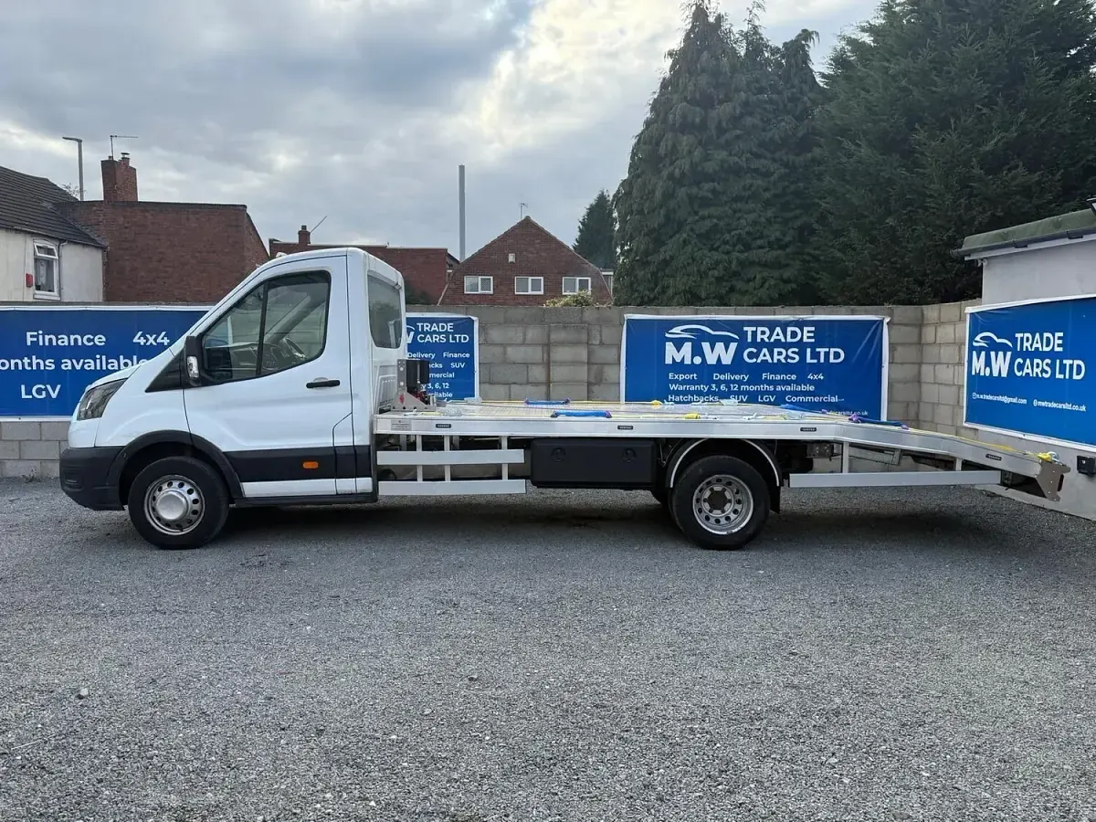 Usado Ford Transit S 130 HP (95 kW) 2020 Branco Cabrios