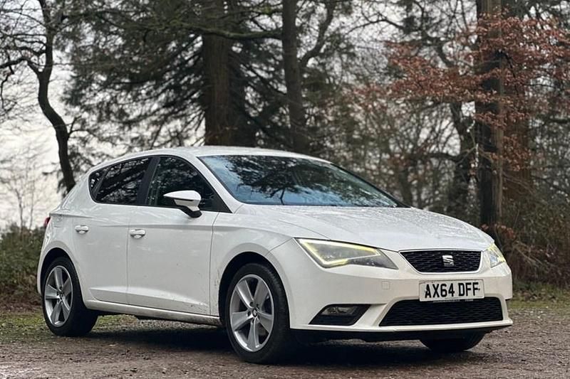 Used Seat Leon SE 110 HP (80 kW) 2014 White Hatchback