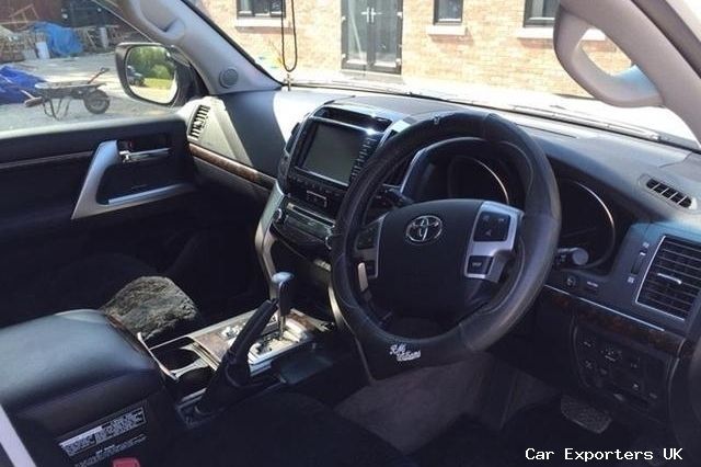 Used Toyota Land Cruiser V8 272 HP (200 kW) 2015 SUV