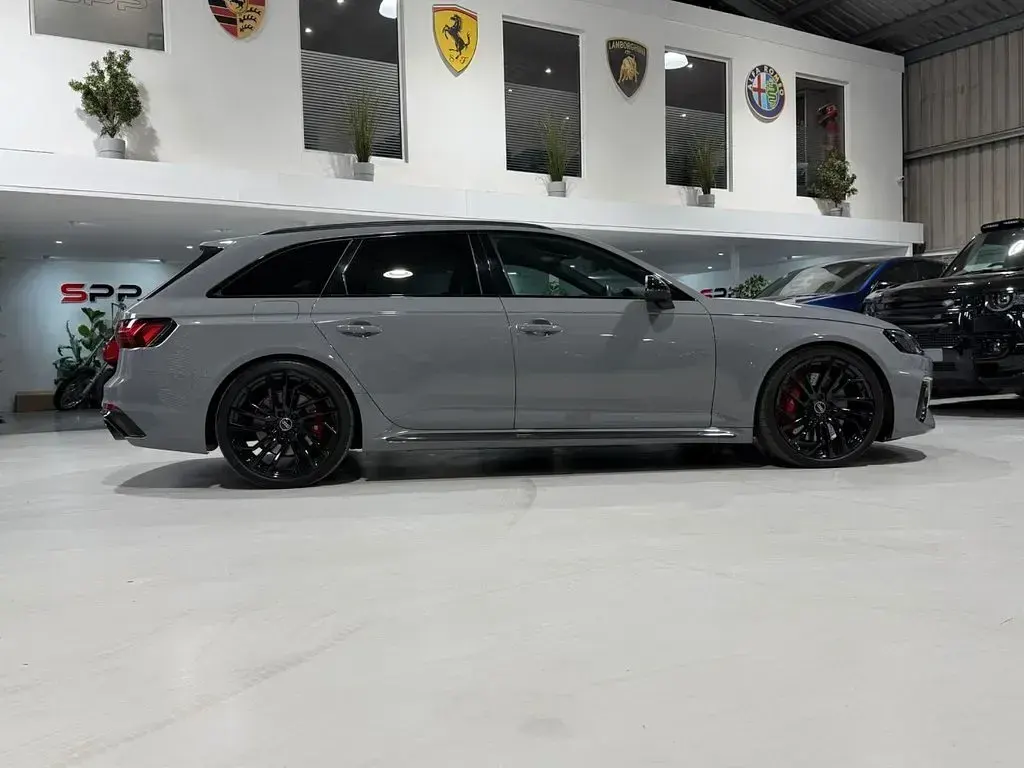 Used Audi RS4 Black Edition 450 HP (330 kW) 2023 Grey Estate