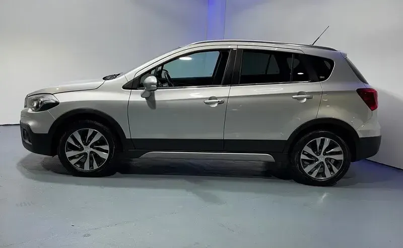 Used Suzuki SX4 SZ5 140 HP (102 kW) 2018 Silver Hatchback
