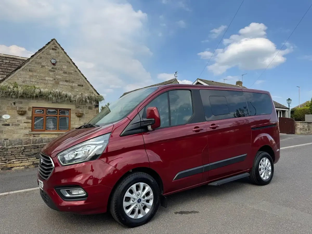 Used Ford Tourneo Zetec 2021 Red MPV