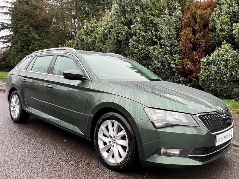 Green Used 2019 Skoda Superb SE Estate | £7,995 (Fair price) - Image 1/4