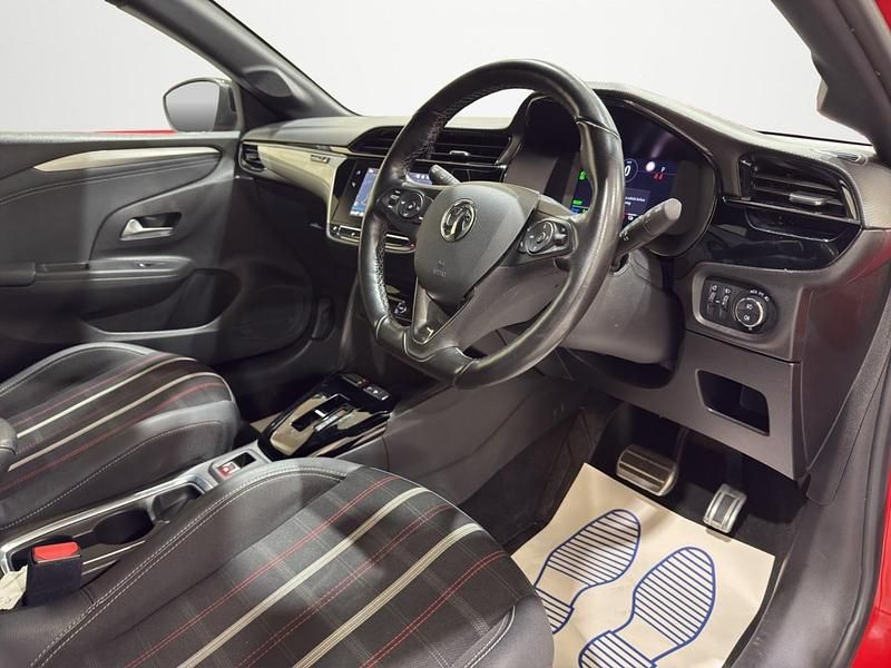 Used Vauxhall Corsa-e Edition 50 kW (68 HP) 2022 Red Hatchback