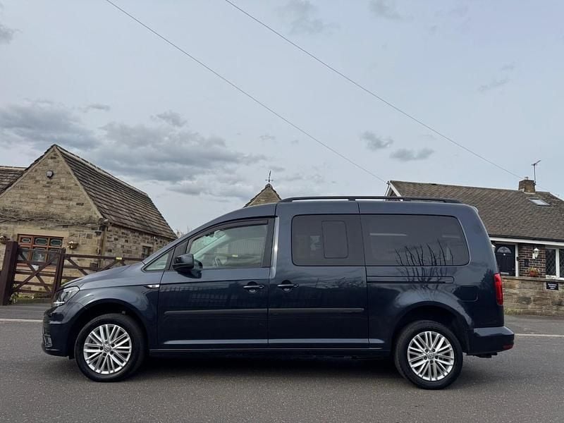 Used VW Caddy Maxi Life Life 2018 Blue MPV