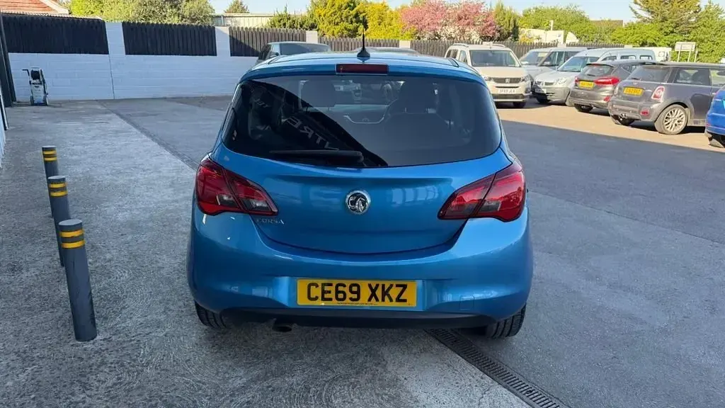 Używany Vauxhall Corsa 75 KM (55 kW) 2019 Niebieski Hatchback