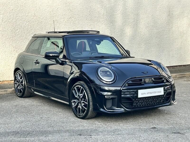 Used Mini Cooper S Hatch 201 HP (147 kW) 2025 Black Hatchback