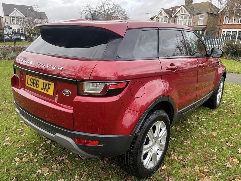 Used Land Rover Range Rover evoque SE 2016 Red Estate