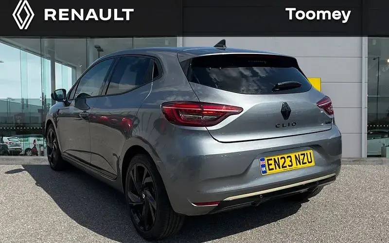 Used Renault Clio Engineered 145 HP (106 kW) 2023 Grey  Hatchback