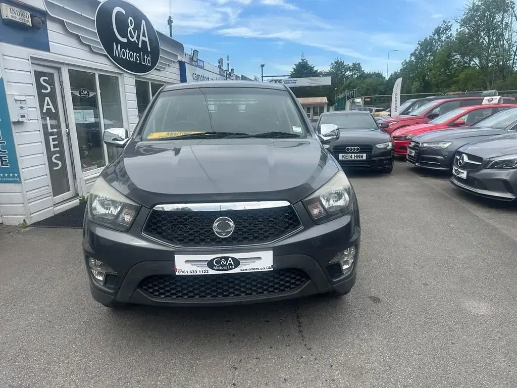 Used SsangYong Korando 2014 Grey SUV