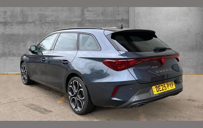Used Cupra Leon 150 HP (110 kW) 2025 Grey Estate
