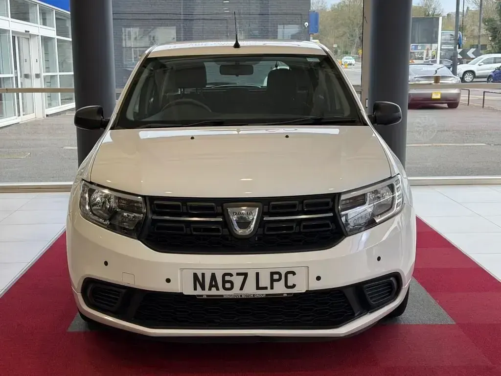 Gebraucht Dacia Sandero Ambiance 75 PS (55 kW) 2017 Weiß Kleinwagen