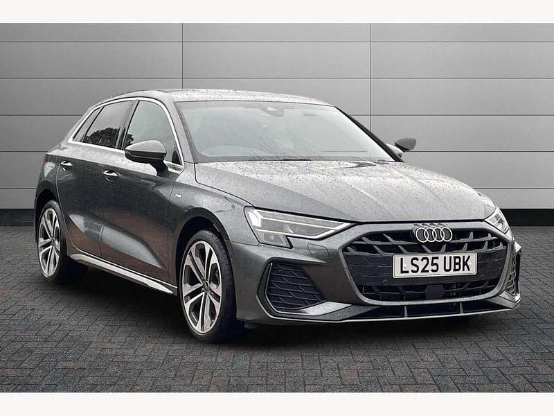Daytona grey met Used 2025 Audi A3 e-tron S-Line Hatchback | £28,850 (Fair price) - Image 1/4