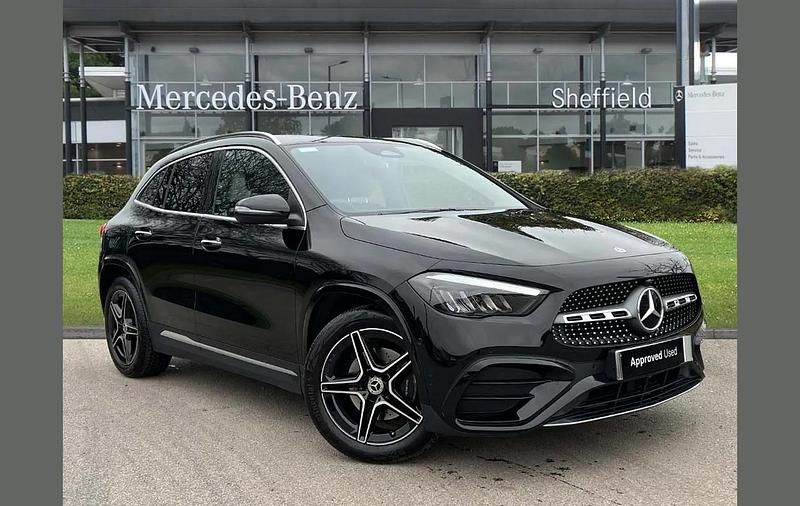 Used Mercedes GLA200 Executive 161 HP (118 kW) 2025 Black SUV