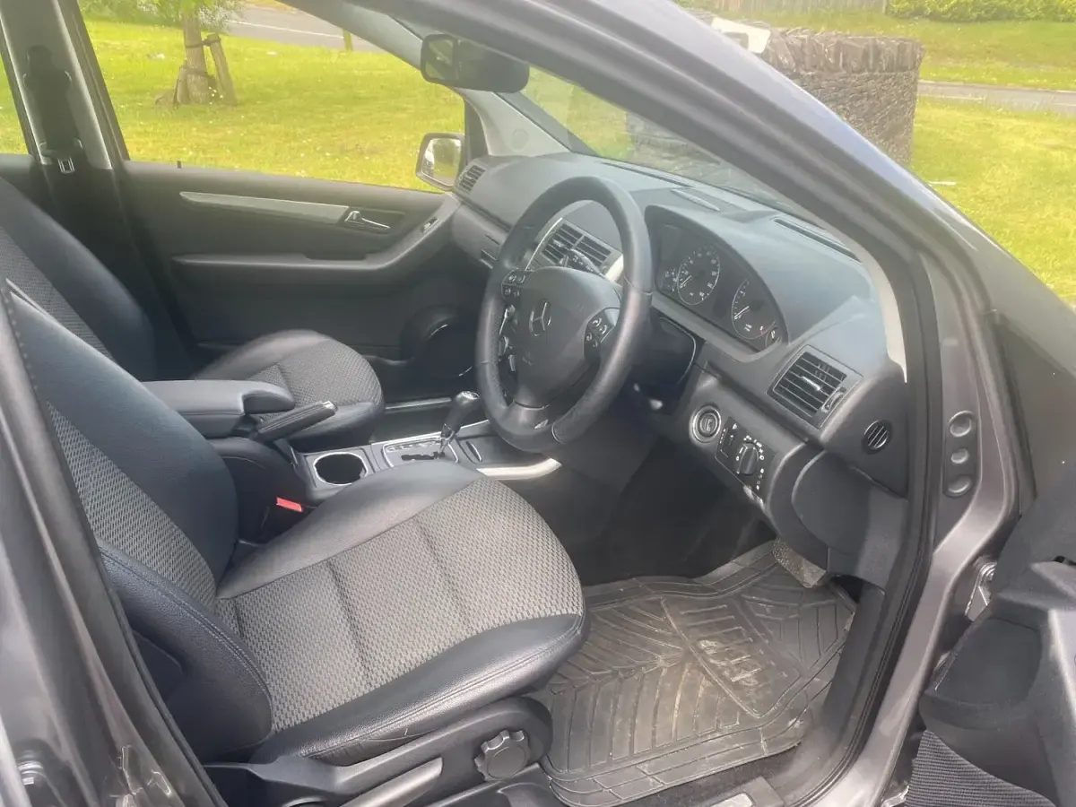 Used Mercedes A180 Avantgarde 2012 Grey Hatchback