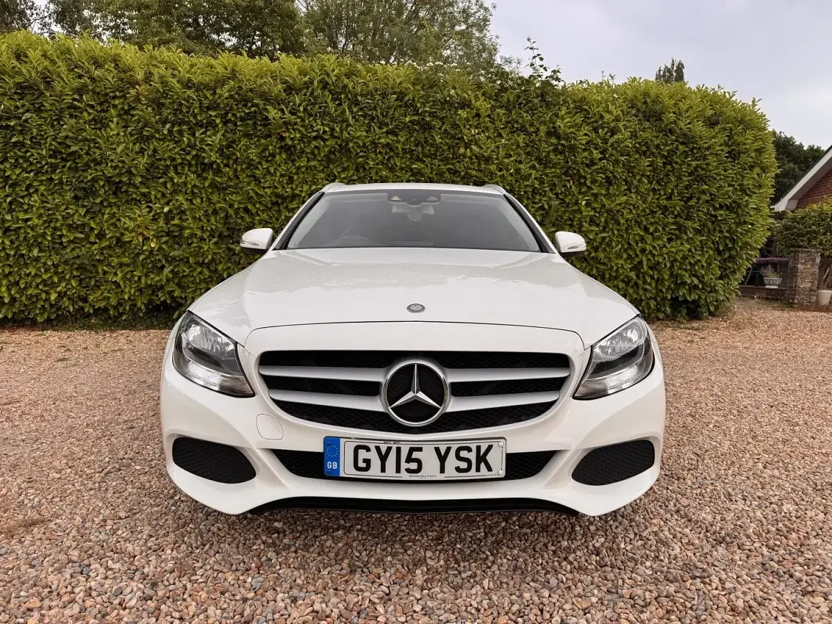 Used Mercedes C220 Executive 2015 White Estate