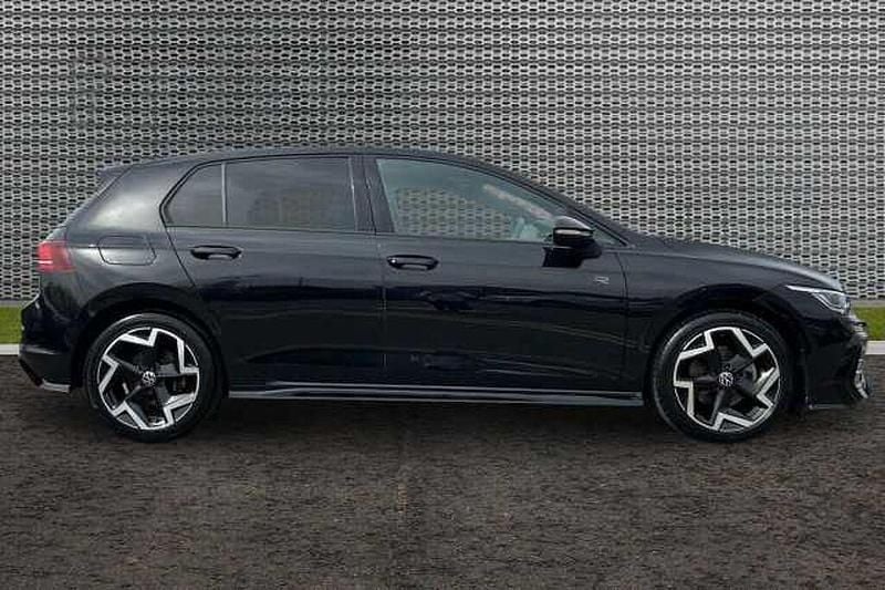 Used VW Golf VIII 150 HP (110 kW) 2025