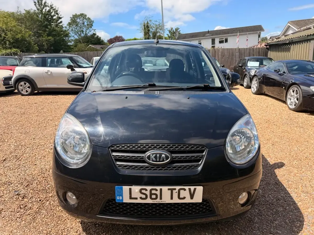 Used Kia Picanto 64 HP (47 kW) 2011 Black Hatchback