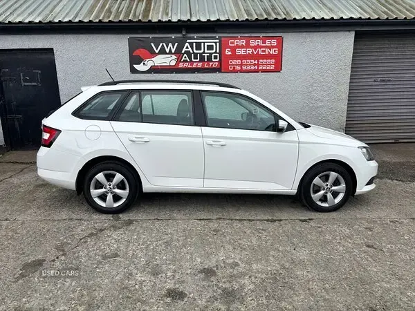 Used Skoda Fabia SE 110 HP (80 kW) 2015 White Estate