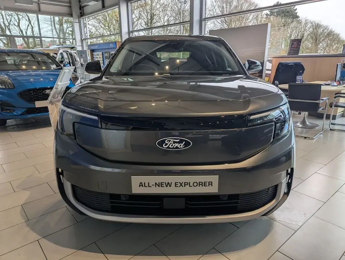 New Ford Explorer Select 210 kW (286 HP) 2026 SUV