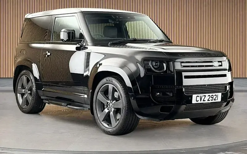Used Land Rover Defender S 525 HP (386 kW) 2023 SUV