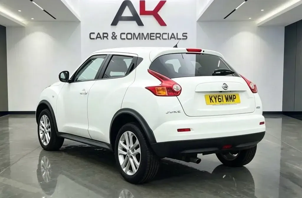 Used Nissan Juke Tekna 110 HP (80 kW) 2011 White SUV
