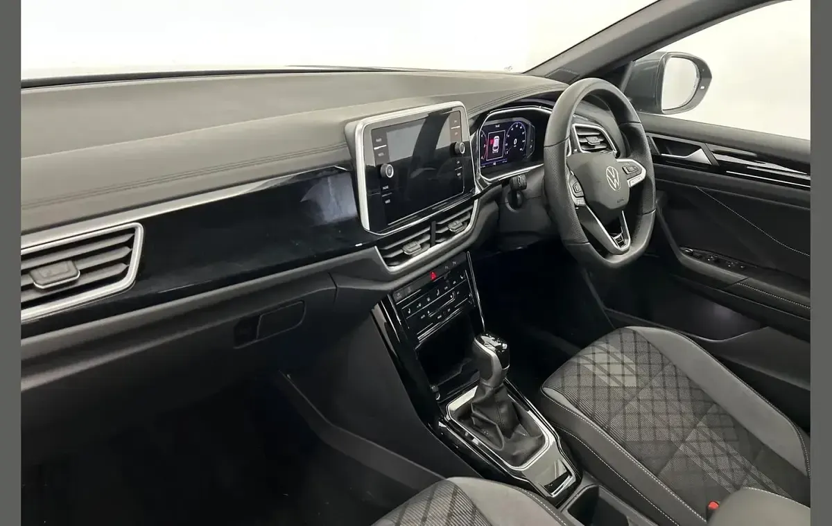 Used VW T-Roc R-line 150 HP (110 kW) 2025 Grey SUV