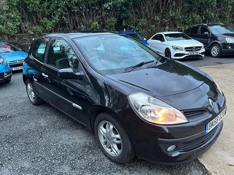 Used Renault Clio II Rip Curl 2008 Black Hatchback