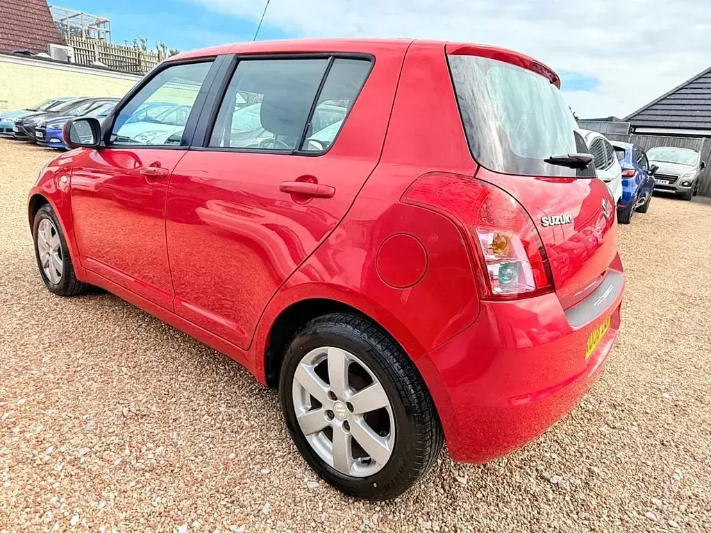 Used Suzuki Swift GLX 102 HP (75 kW) 2008 Red Hatchback